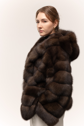 Шуба из темного соболя с капюшоном 60см