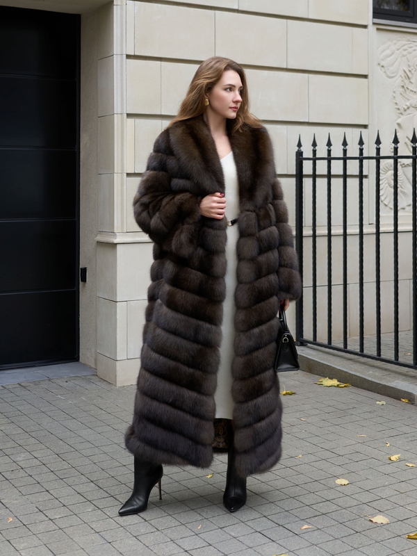 Шуба из баргузинского соболя с воротником 2