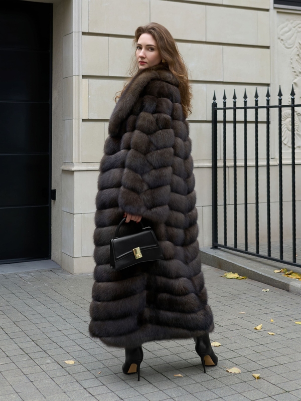 Шуба из баргузинского соболя с воротником 3
