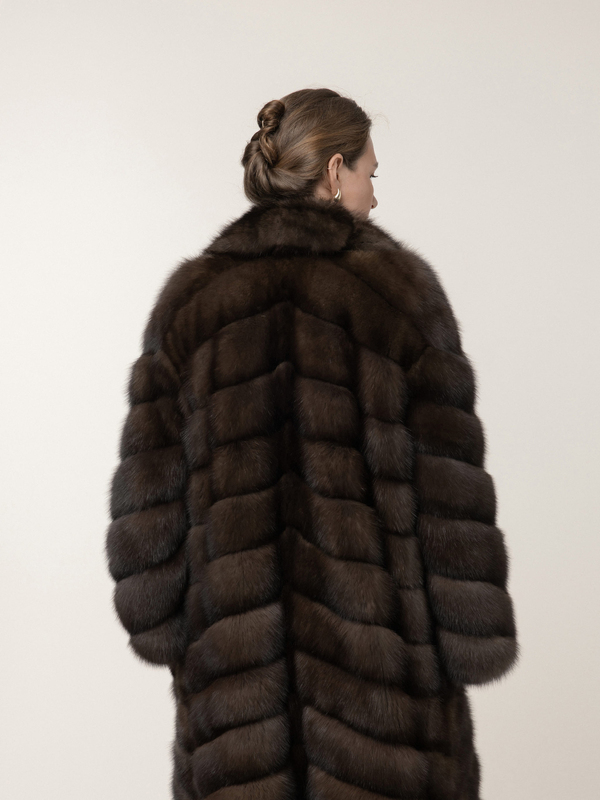 Шуба из соболя 130см вид сзади