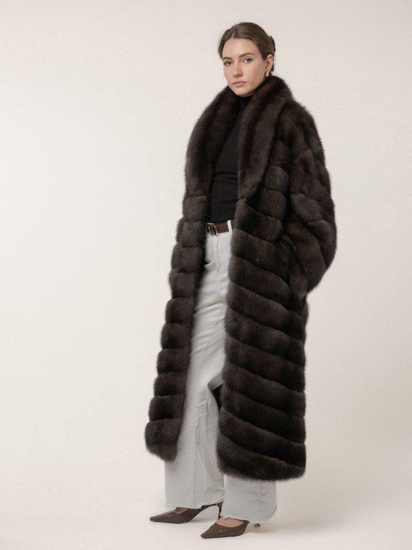 Шуба из соболя с шалевым воротником 2