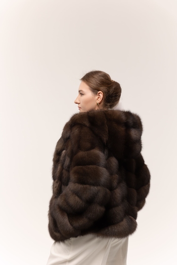 Шуба из темного соболя с капюшоном 60см